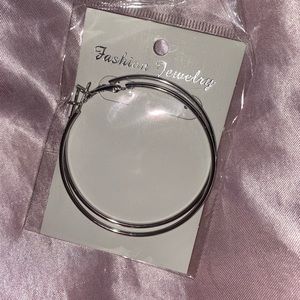A sliver hoop earring